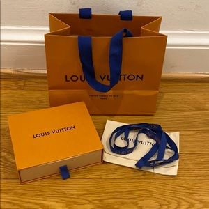 Louis Vuitton shopping accessories